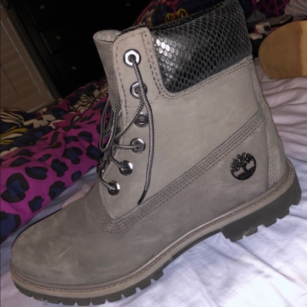 BRAND NEW WOMENS TIMBERLANDS
